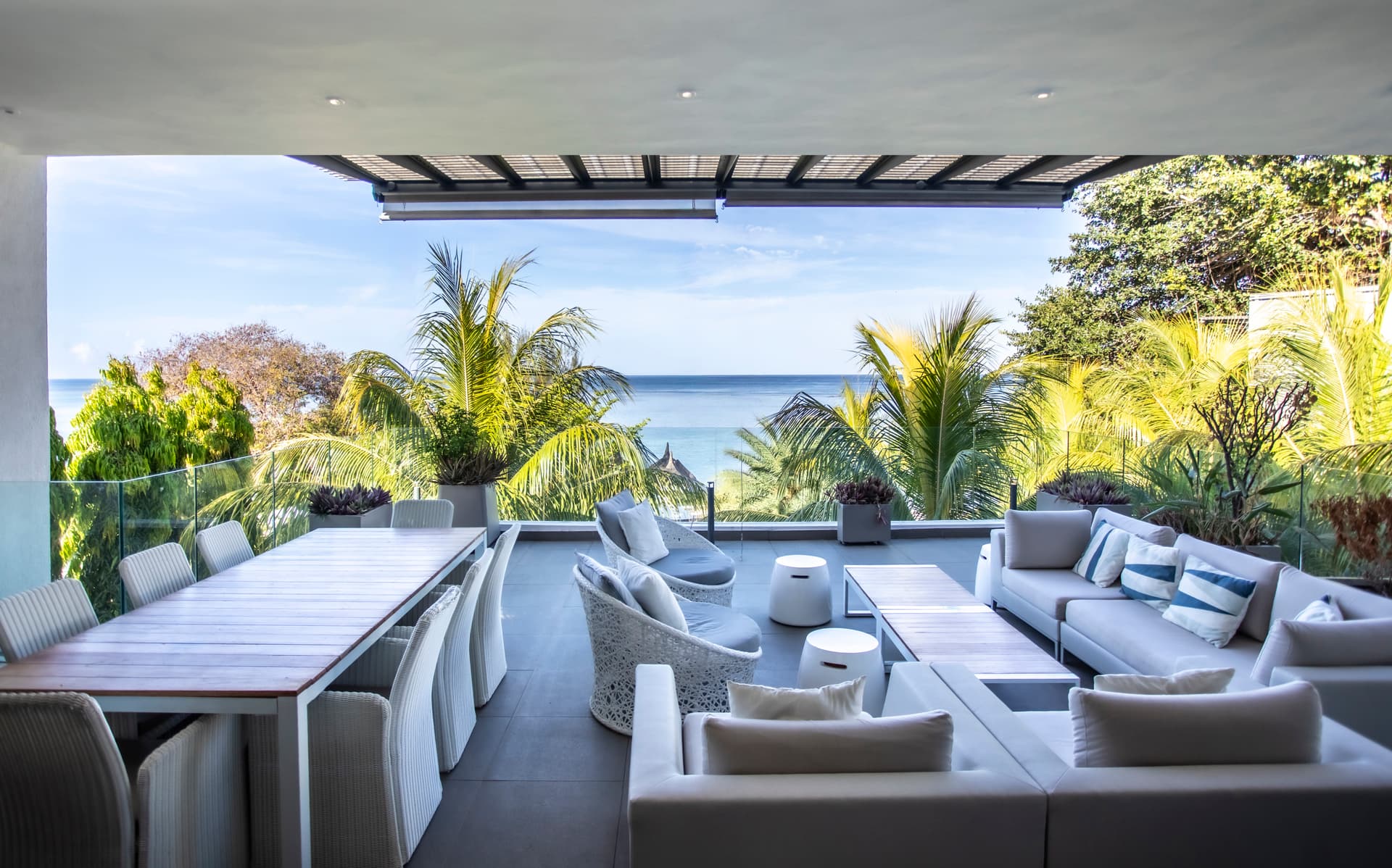 Beachfront Penthouse With Pool