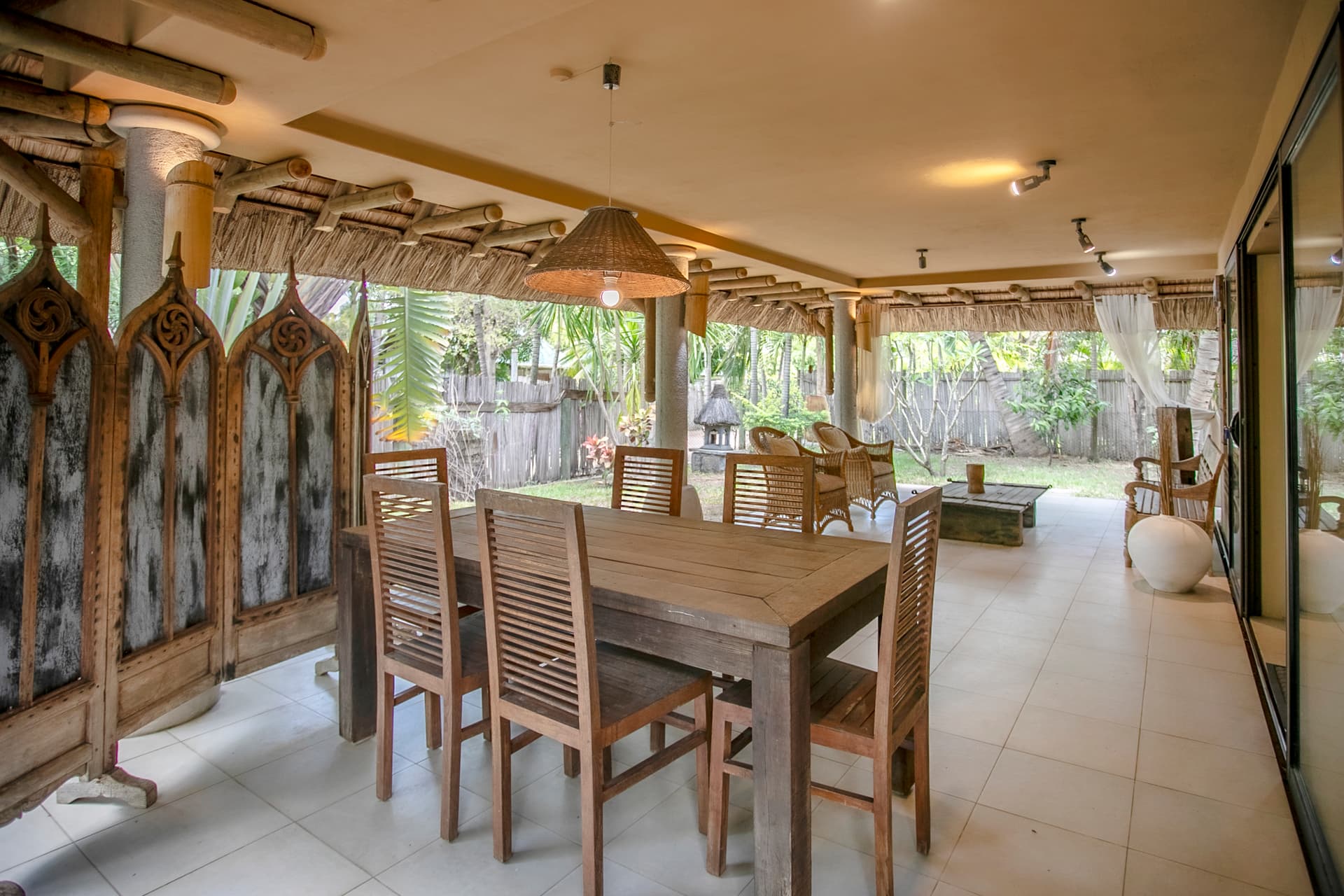 Bungalow confortable à Heaven, près de la plage